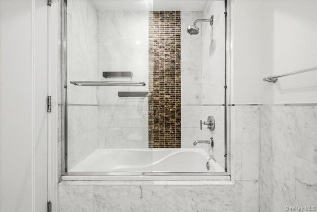 64-05 Yellowstone Boulevard PH504, Forest Hills, NY 11375