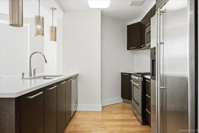 64-05 Yellowstone Boulevard PH504, Forest Hills, NY 11375