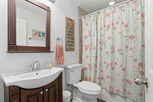 558 Ferrells Loop Rd, Beechgrove, TN 37018