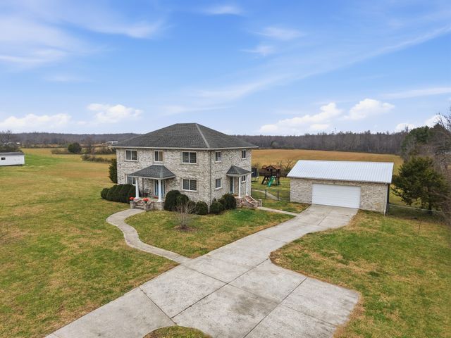 558 Ferrells Loop Rd, Beechgrove, TN 37018