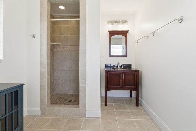 558 Ferrells Loop Rd, Beechgrove, TN 37018