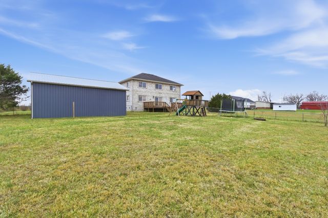 558 Ferrells Loop Rd, Beechgrove, TN 37018