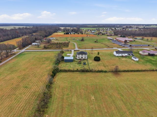 558 Ferrells Loop Rd, Beechgrove, TN 37018