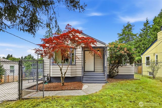 10713 15th Avenue NE, Seattle, WA 98125