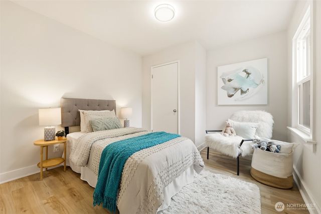 10713 15th Avenue NE, Seattle, WA 98125