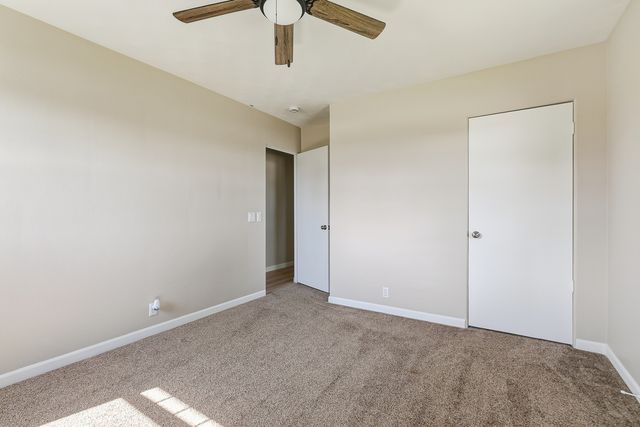 105 W Price Street, Eldridge, IA 52748