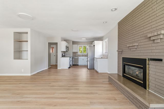 105 W Price Street, Eldridge, IA 52748