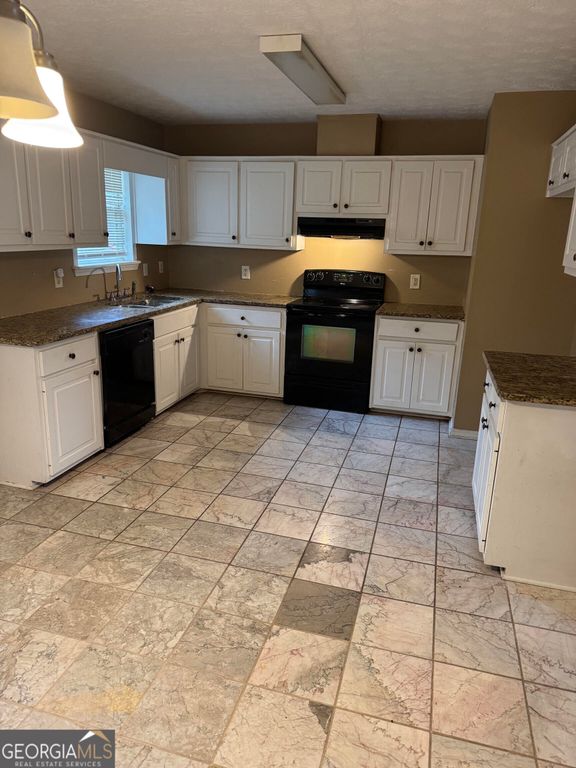 15 RIVER NORTH Court, Covington, GA 30016 — photo 2