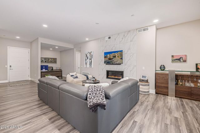 5250 E DEER VALLEY Drive 156, Phoenix, AZ 85054