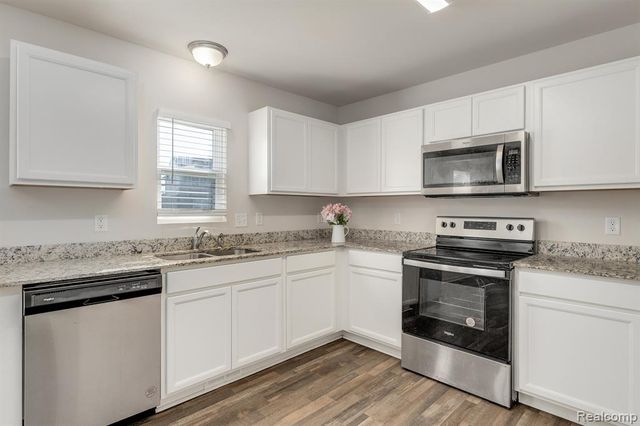 10219 Island Lake Drive, Taylor, MI 48180