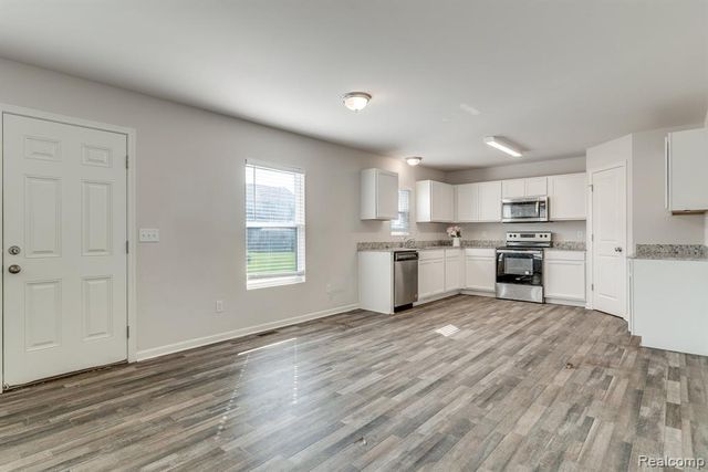 10219 Island Lake Drive, Taylor, MI 48180