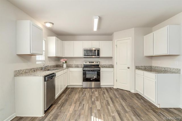 10219 Island Lake Drive, Taylor, MI 48180
