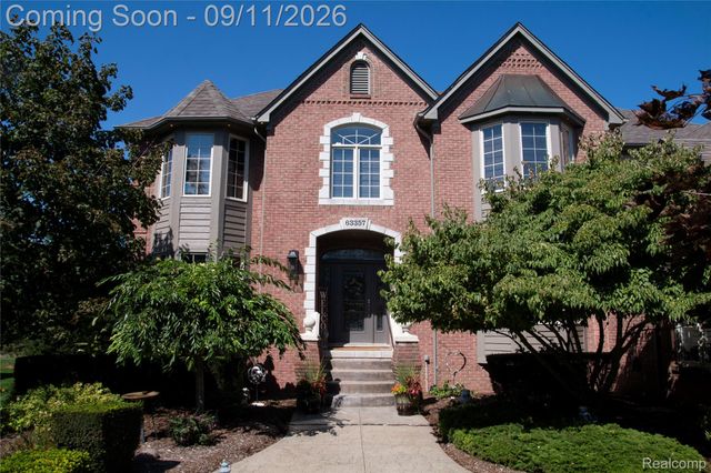 63357 N Plantation Court, Washington Township, MI 48095