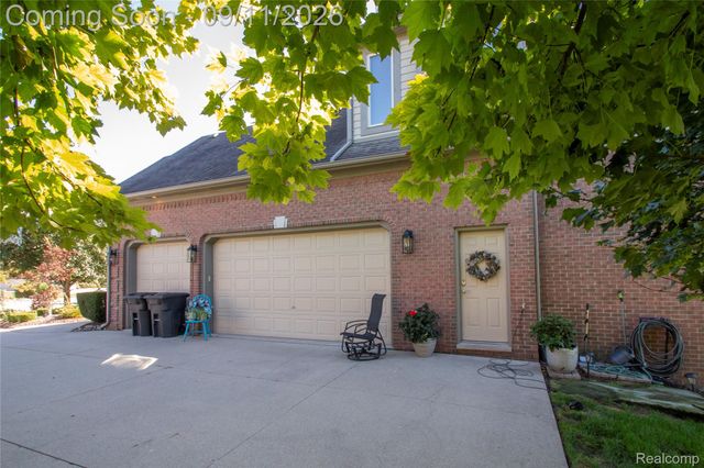 63357 N Plantation Court, Washington Township, MI 48095