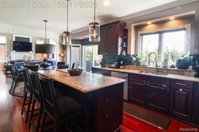 63357 N Plantation Court, Washington Township, MI 48095