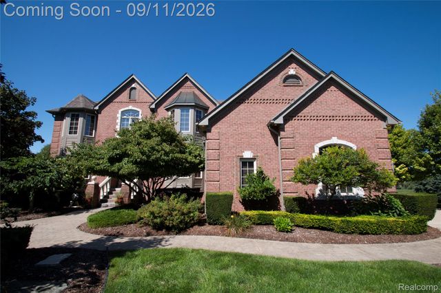 63357 N Plantation Court, Washington Township, MI 48095