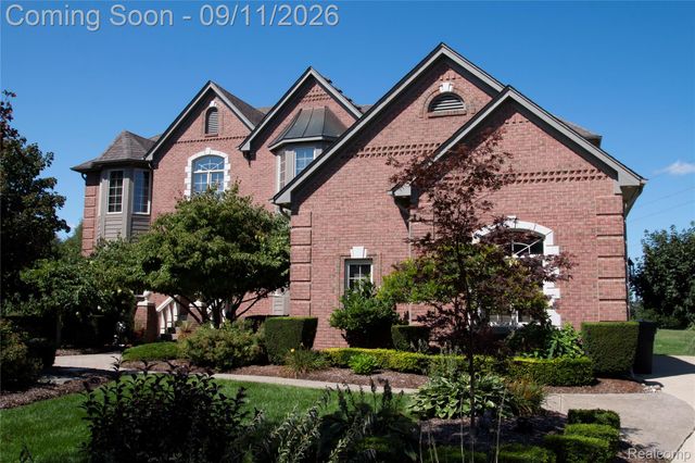63357 N Plantation Court, Washington Township, MI 48095