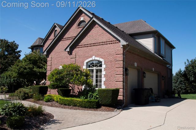63357 N Plantation Court, Washington Township, MI 48095