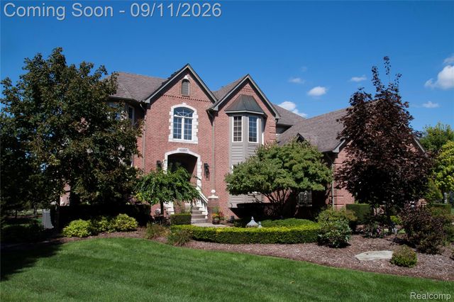 63357 N Plantation Court, Washington Township, MI 48095