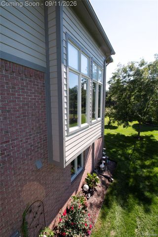 63357 N Plantation Court, Washington Township, MI 48095