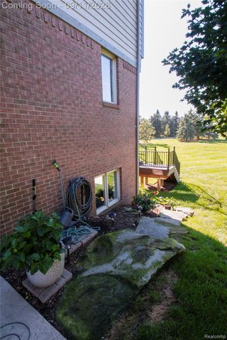 63357 N Plantation Court, Washington Township, MI 48095