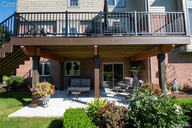 63357 N Plantation Court, Washington Township, MI 48095