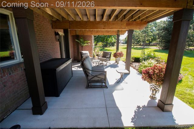 63357 N Plantation Court, Washington Township, MI 48095
