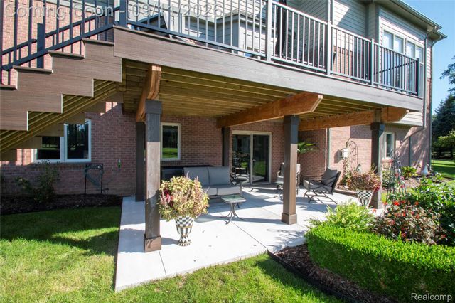 63357 N Plantation Court, Washington Township, MI 48095