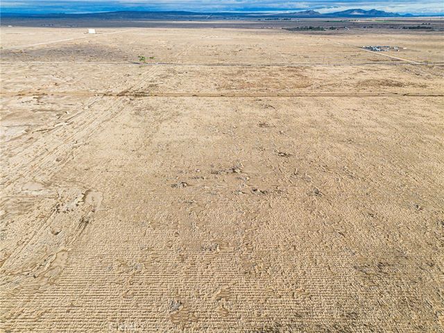 10000 E 87th Street, Lancaster, CA 93535