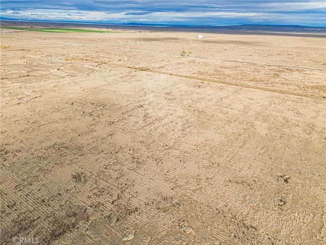 10000 E 87th Street, Lancaster, CA 93535