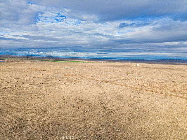 10000 E 87th Street, Lancaster, CA 93535