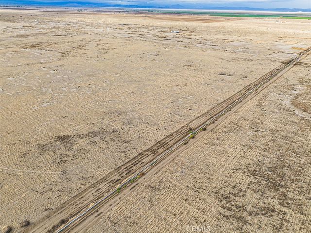 10000 E 87th Street, Lancaster, CA 93535