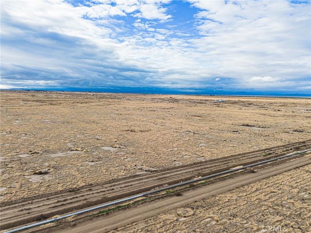 10000 E 87th Street, Lancaster, CA 93535