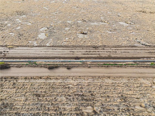 10000 E 87th Street, Lancaster, CA 93535