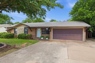 5909 Gayle Drive, Watauga, TX 76148