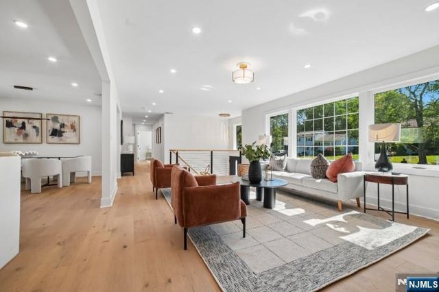3 Marlo Road, Livingston, NJ 07039