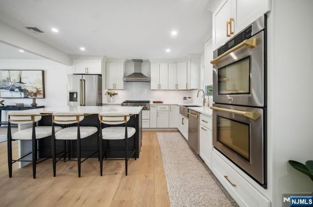 3 Marlo Road, Livingston, NJ 07039