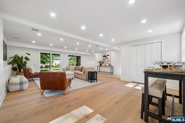 3 Marlo Road, Livingston, NJ 07039