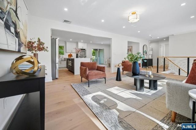 3 Marlo Road, Livingston, NJ 07039