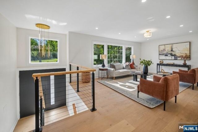 3 Marlo Road, Livingston, NJ 07039