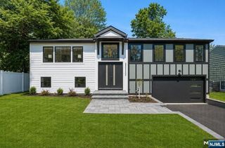 3 Marlo Road, Livingston, NJ 07039