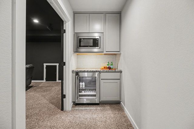 94 Dorado Drive, Friendswood, TX 77546