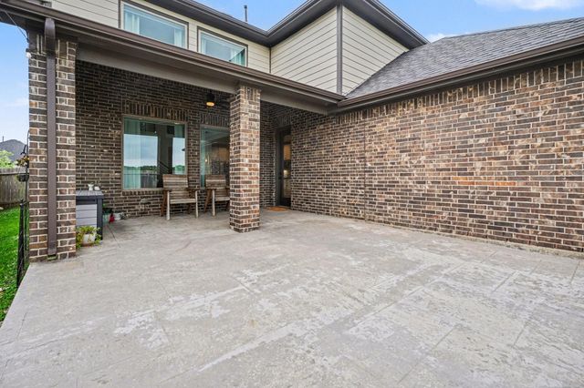 94 Dorado Drive, Friendswood, TX 77546