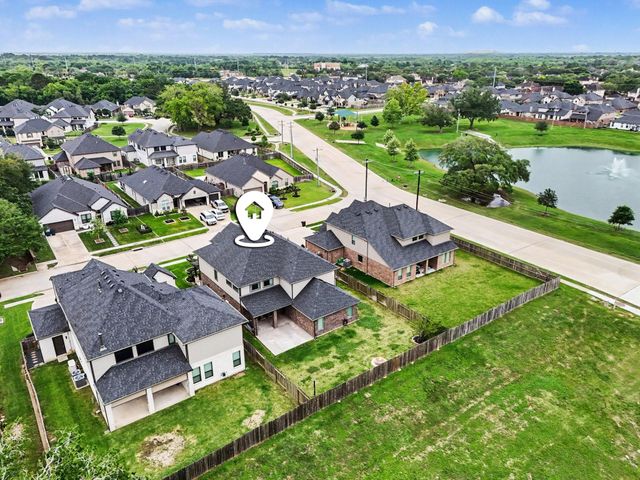 94 Dorado Drive, Friendswood, TX 77546
