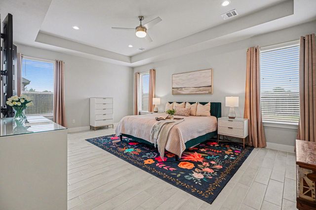 94 Dorado Drive, Friendswood, TX 77546