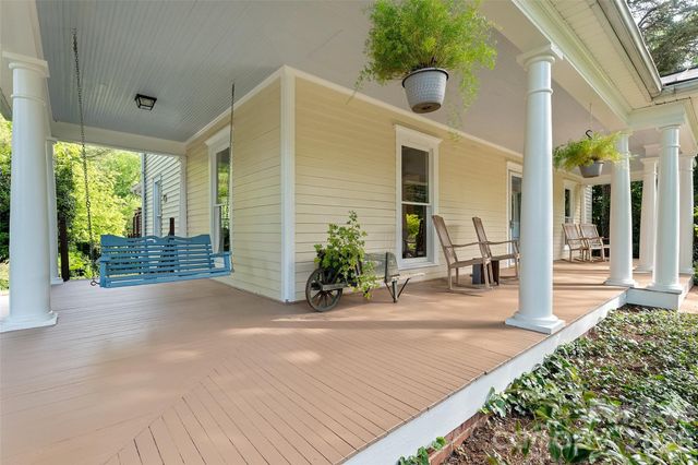 602 N Main Street, Davidson, NC 28036
