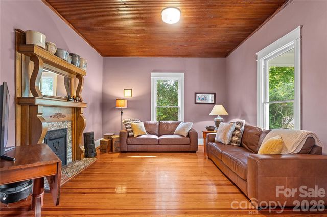 602 N Main Street, Davidson, NC 28036