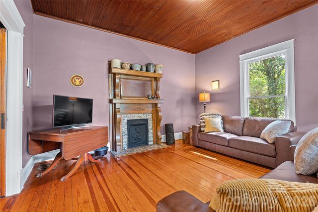 602 N Main Street, Davidson, NC 28036