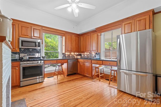 602 N Main Street, Davidson, NC 28036