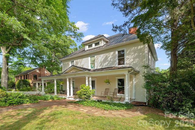 602 N Main Street, Davidson, NC 28036